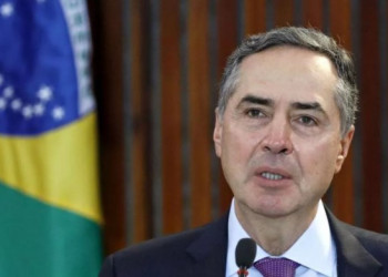 Em nova derrota de Bolsonaro, ministro do STF torna obrigatório o passaporte da vacina